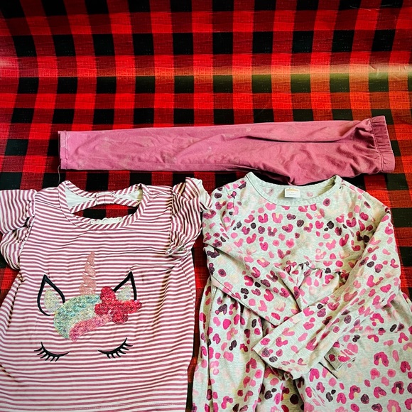 Lot of 37 size 5 girls clothes - Picture 8 of 9